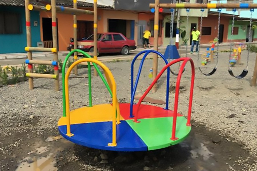 Accesorios y mobiliario para Parques Infantiles